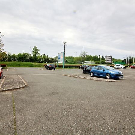Ibis Budget Chateaudun Exterior photo