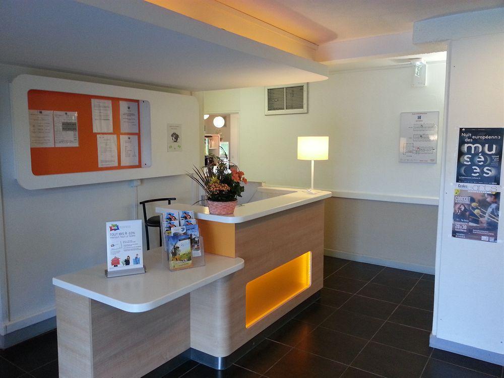 Ibis Budget Chateaudun Exterior photo