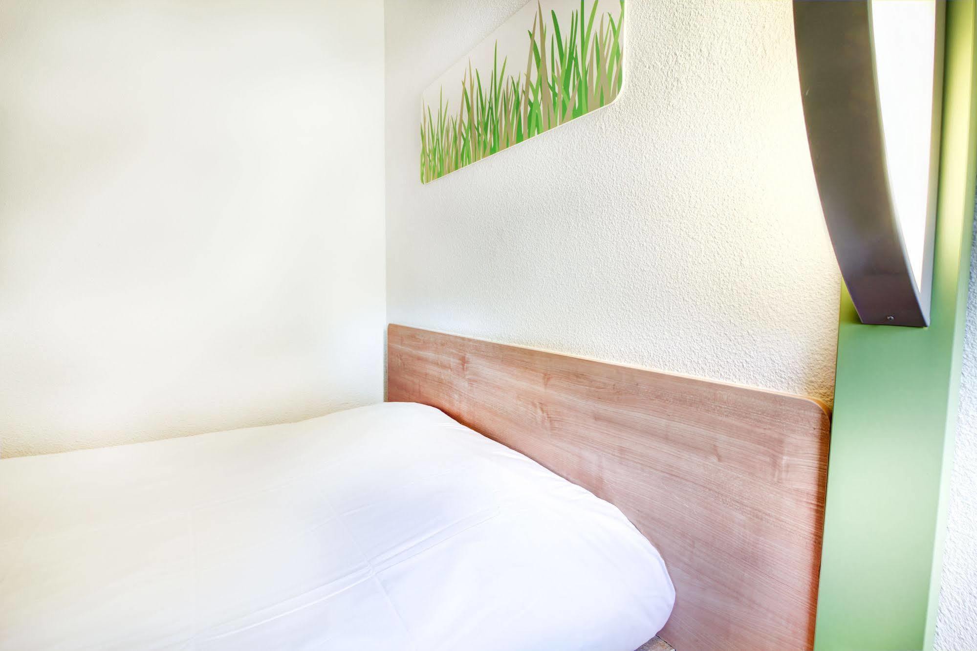 Ibis Budget Chateaudun Exterior photo