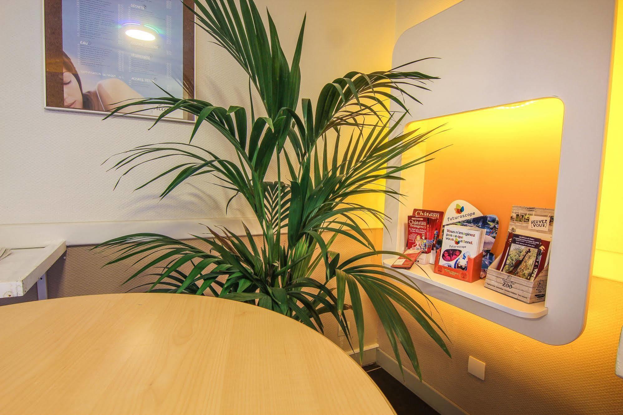 Ibis Budget Chateaudun Exterior photo