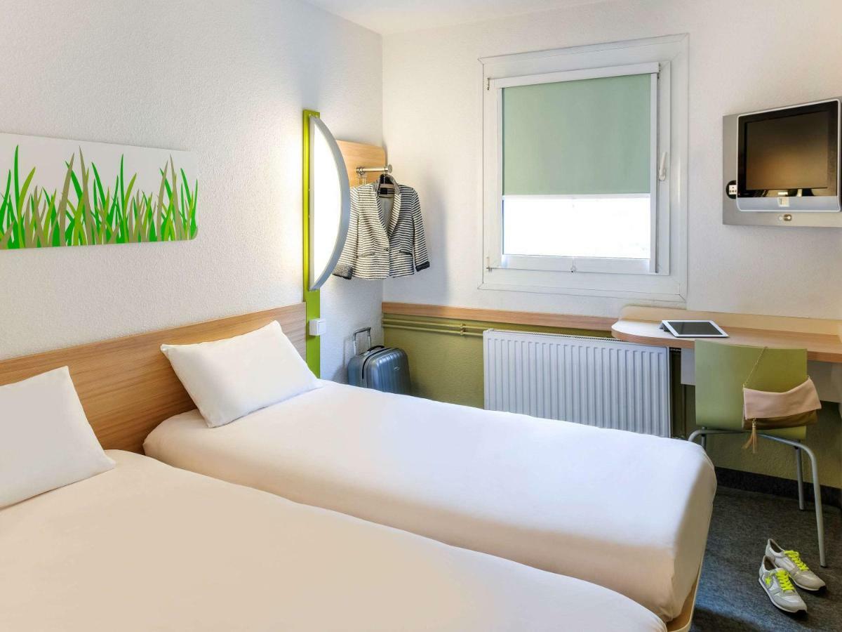 Ibis Budget Chateaudun Exterior photo